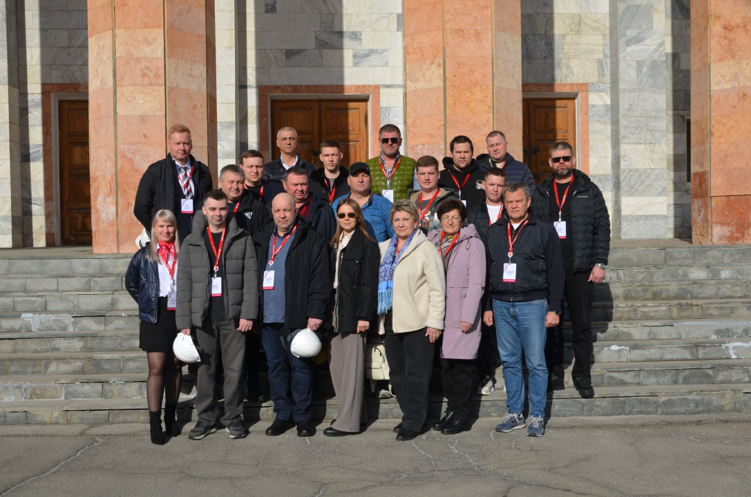 Делегация оренбургских аграриев посетила производственные мощности Ростсельмаш 