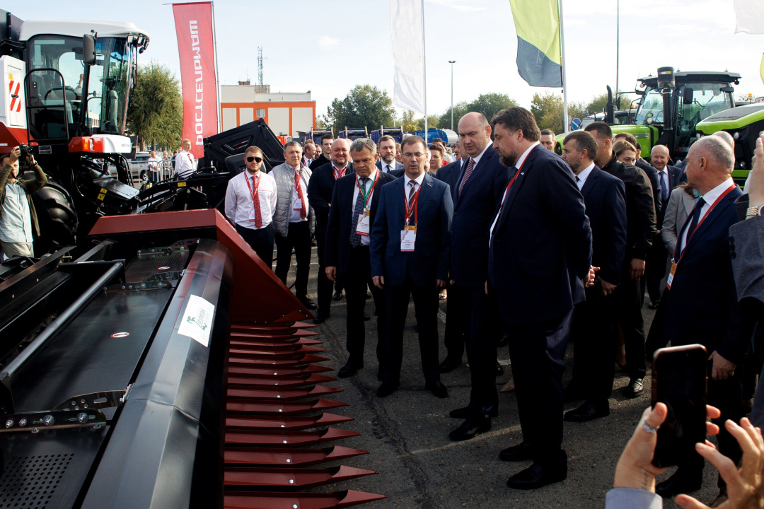Ростсельмаш участвует в международной выставке-форуме  "Меновой двор" 